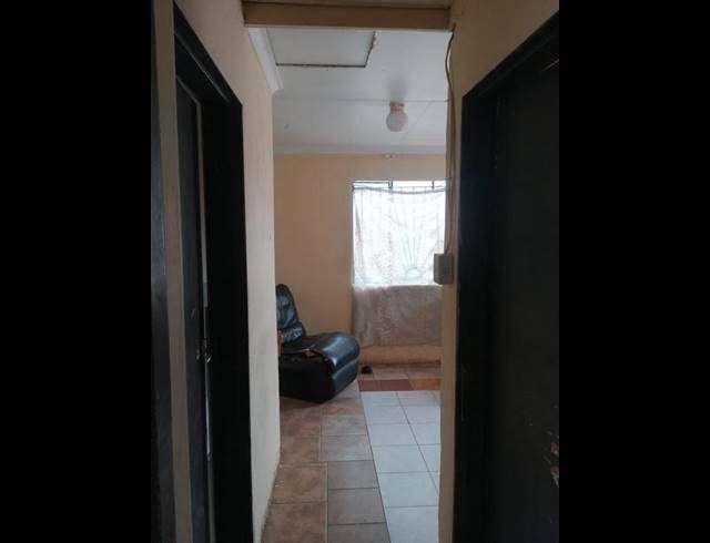 2 BEDROOM HOUSE FOR SALE IN SOSHANGUVE HH
